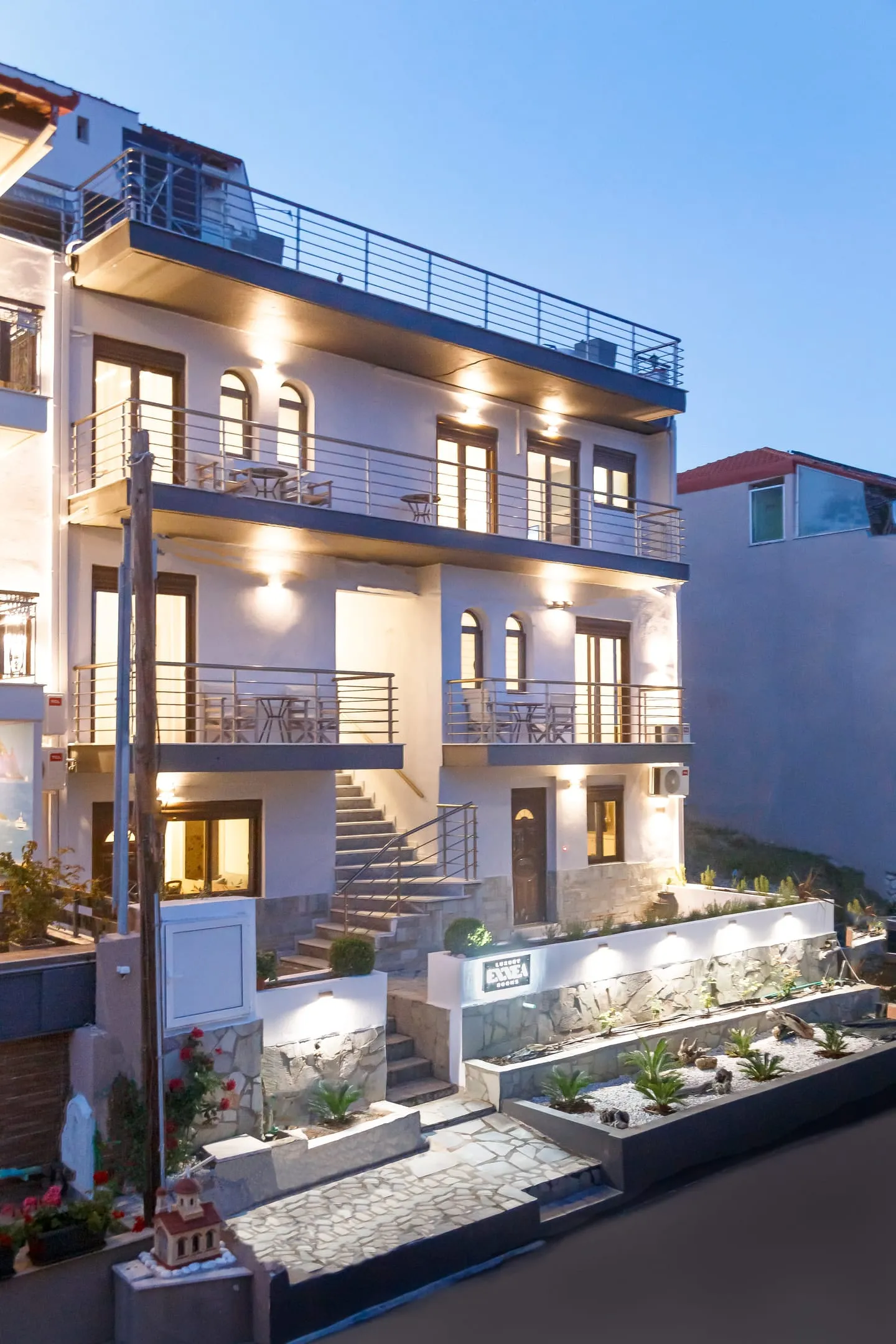 9 Ennea Luxury Rooms, Sarti