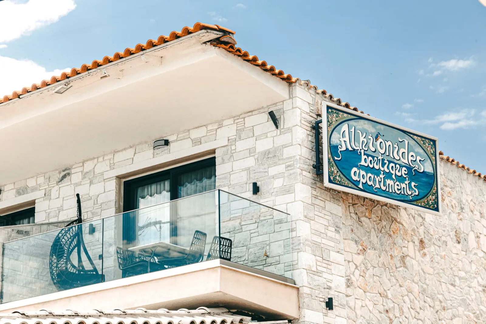 Alkionides Apartments, Polihrono