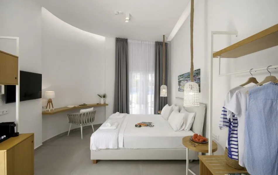 Lefko Suites, Hanioti, Grčka — Deluxe Double Room