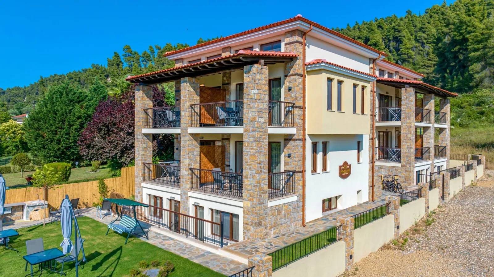 Penelope Luxury Suites, Furka