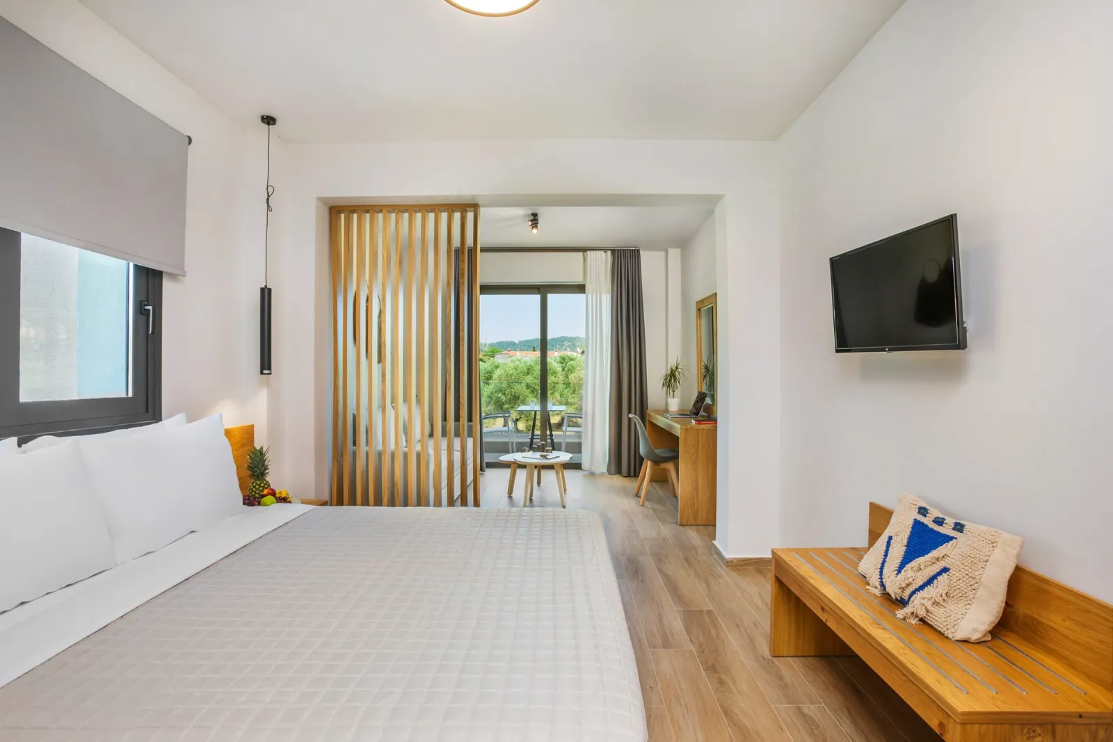 AlexMare Suites, Skala Furka, Grčka — Triple Room with Garden View