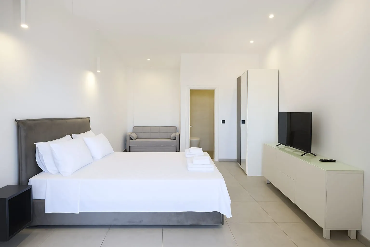Mono Alex Afitos, Grčka — Quadruple Room