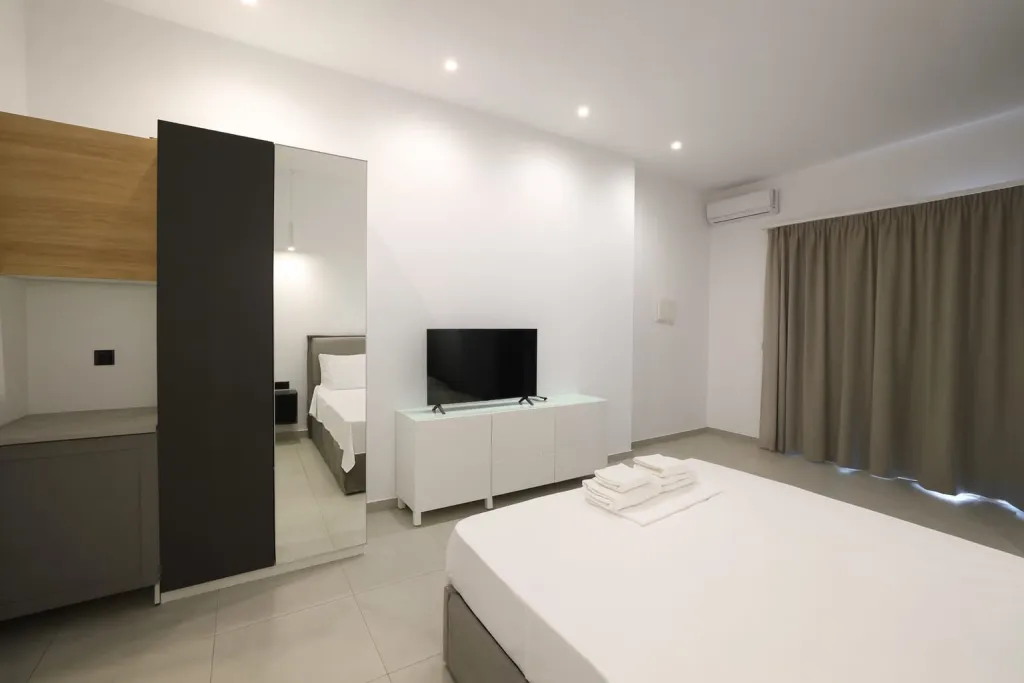Mono Alex Afitos, Grčka — Quadruple Room