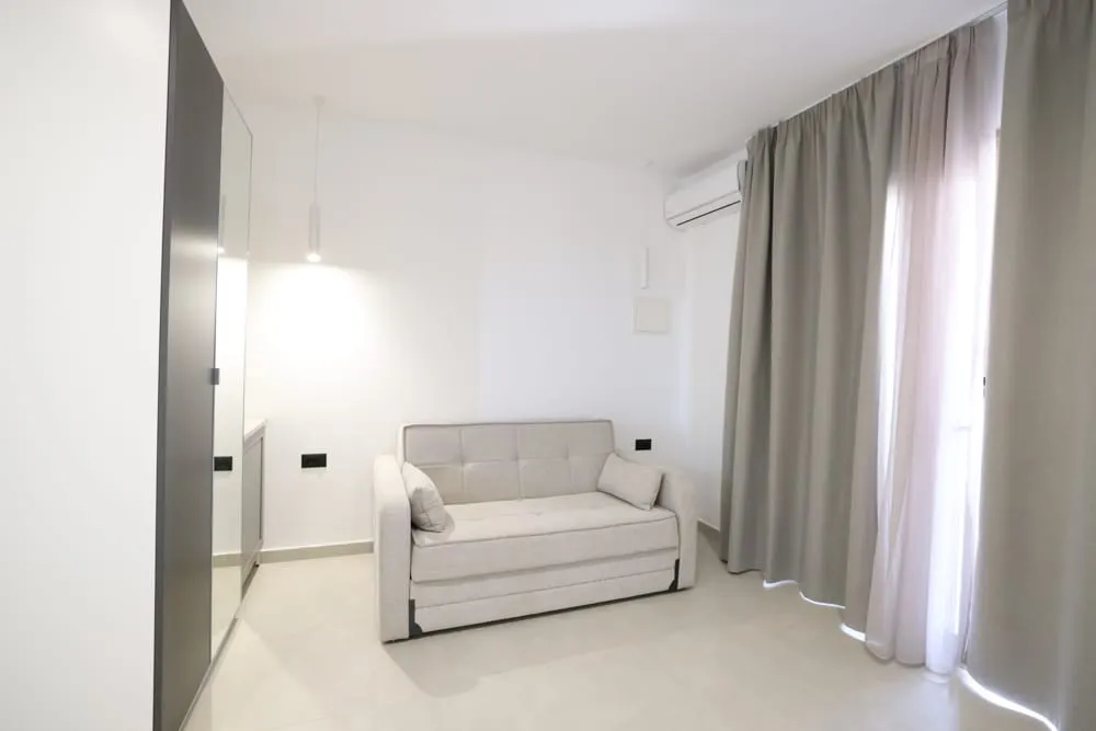 Mono Alex Afitos, Grčka — Suite