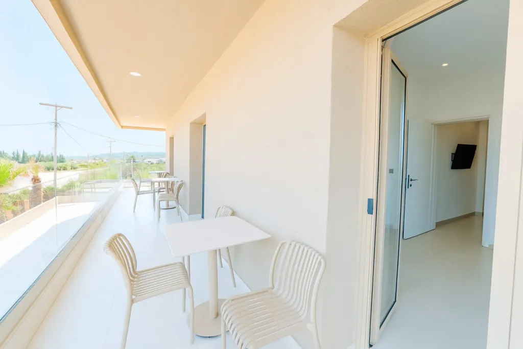 Mono Alex Afitos, Grčka — Suite
