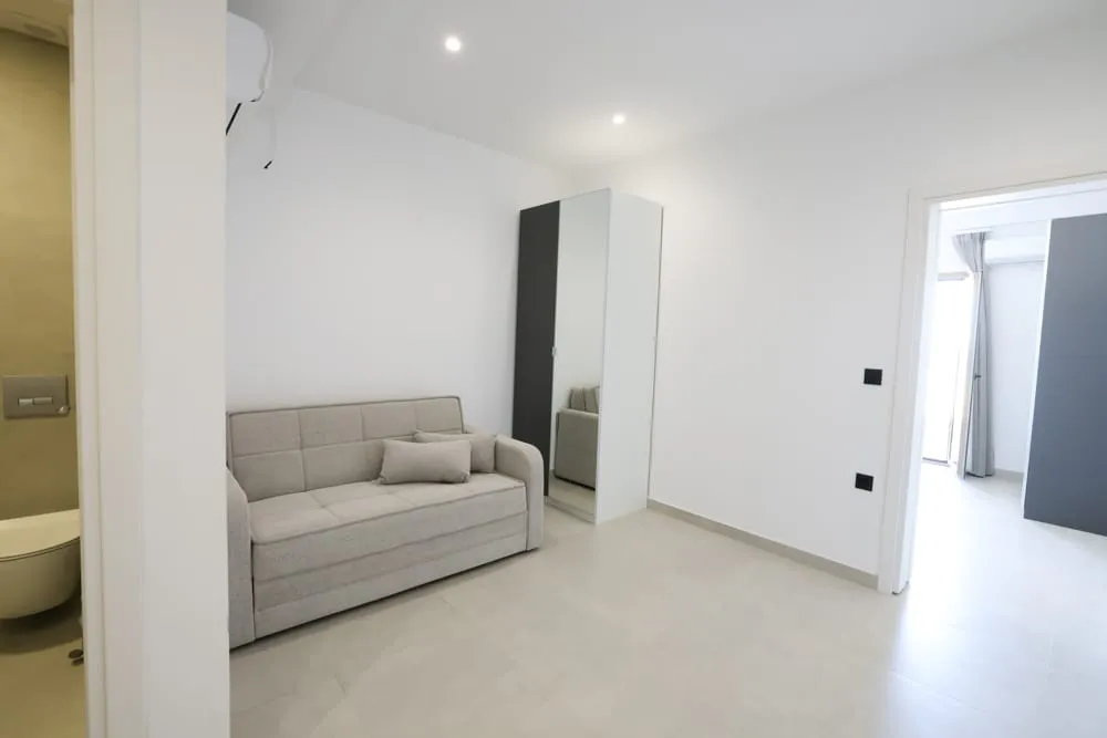 Mono Alex Afitos, Grčka — Suite