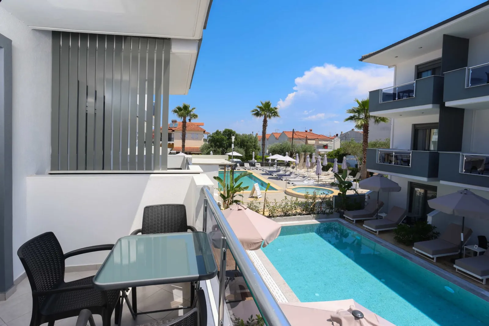 Akritas Hotel, Pefkohori, Grčka — Triple Room Pool View