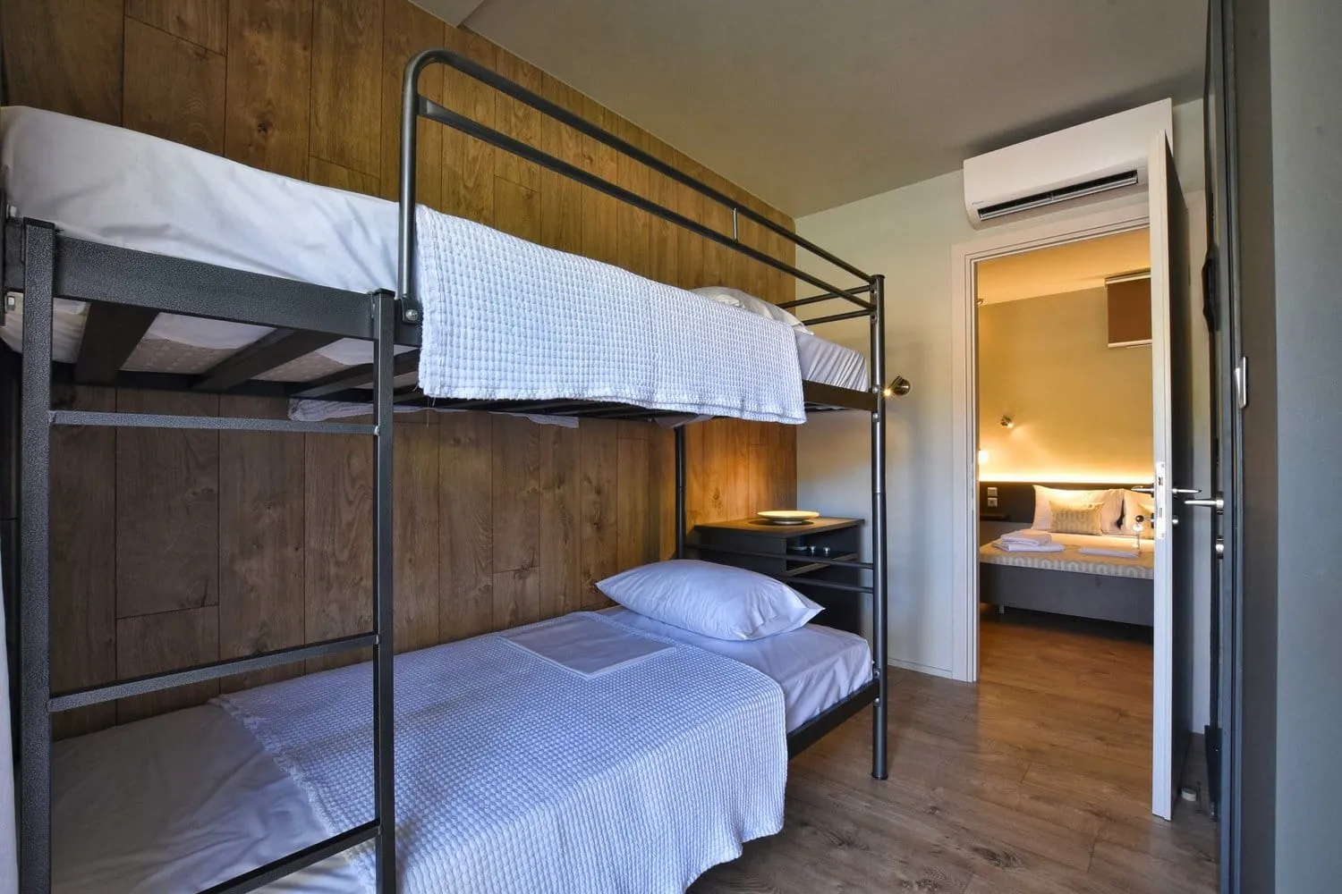Sani More & Sani Woods, Grčka — Family Apartment