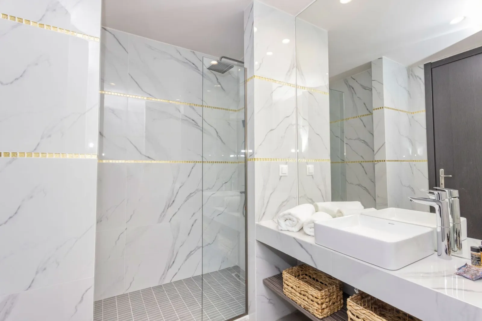 Evitel Luxury Living, Hanioti, Grčka — Deluxe Family Suite Open Plan