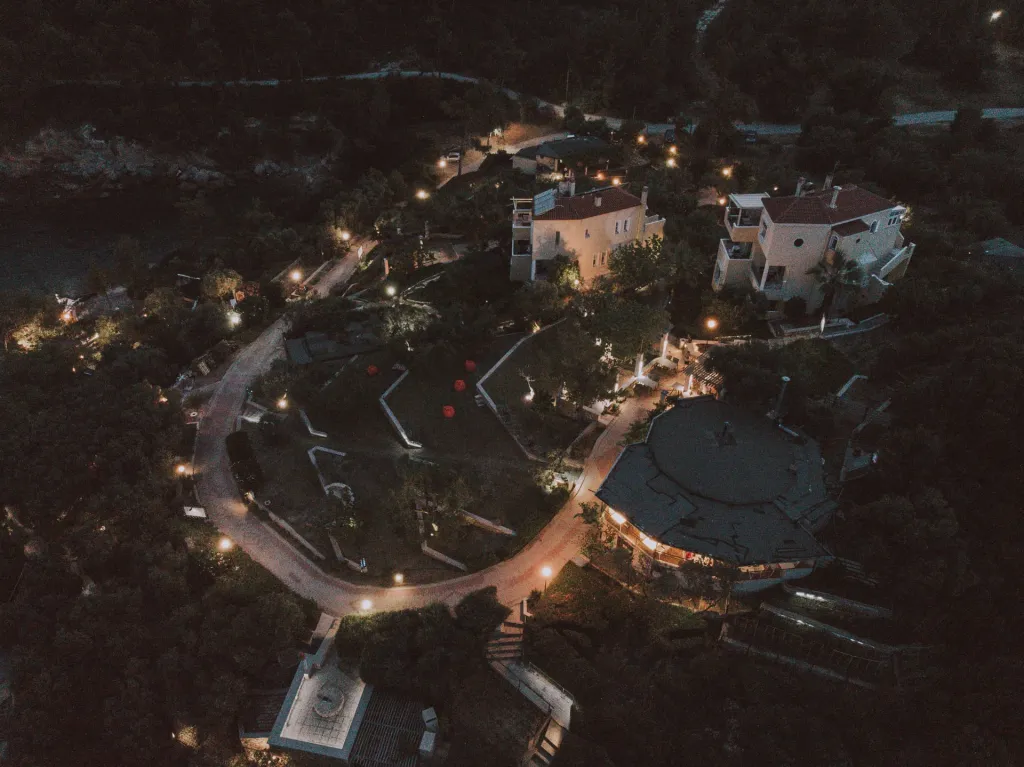 Porto Valitsa, Paljuri, Grčka — fotografija 9