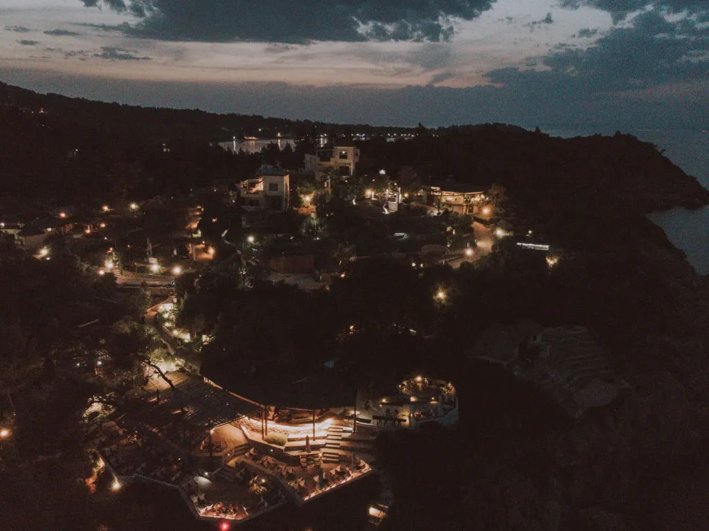 Porto Valitsa, Paljuri, Grčka — fotografija 10