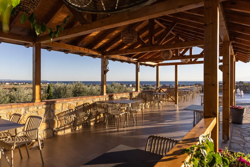 Akrolithos Luxury Suites, Nea Flogita, Grčka — fotografija 23