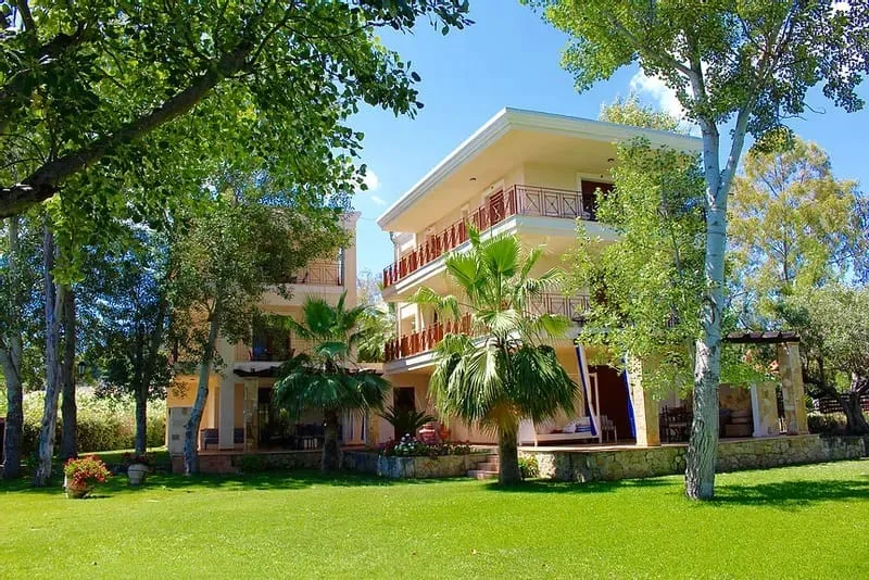 Nusa Suites & Villas, Pefkohori, Grčka — fotografija 8