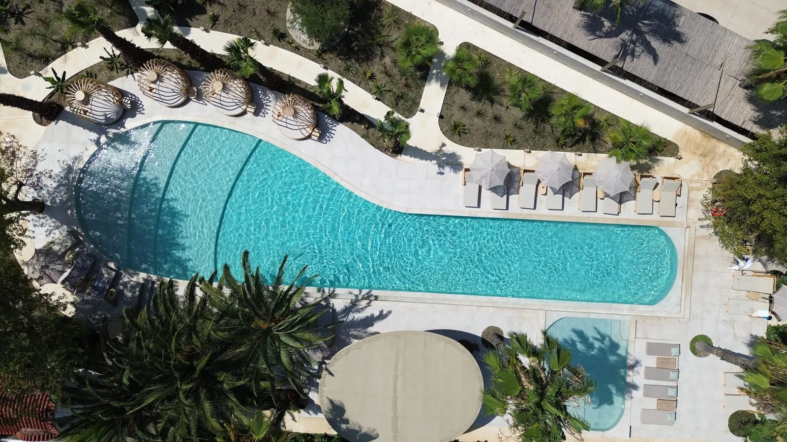 Nusa Suites & Villas, Pefkohori