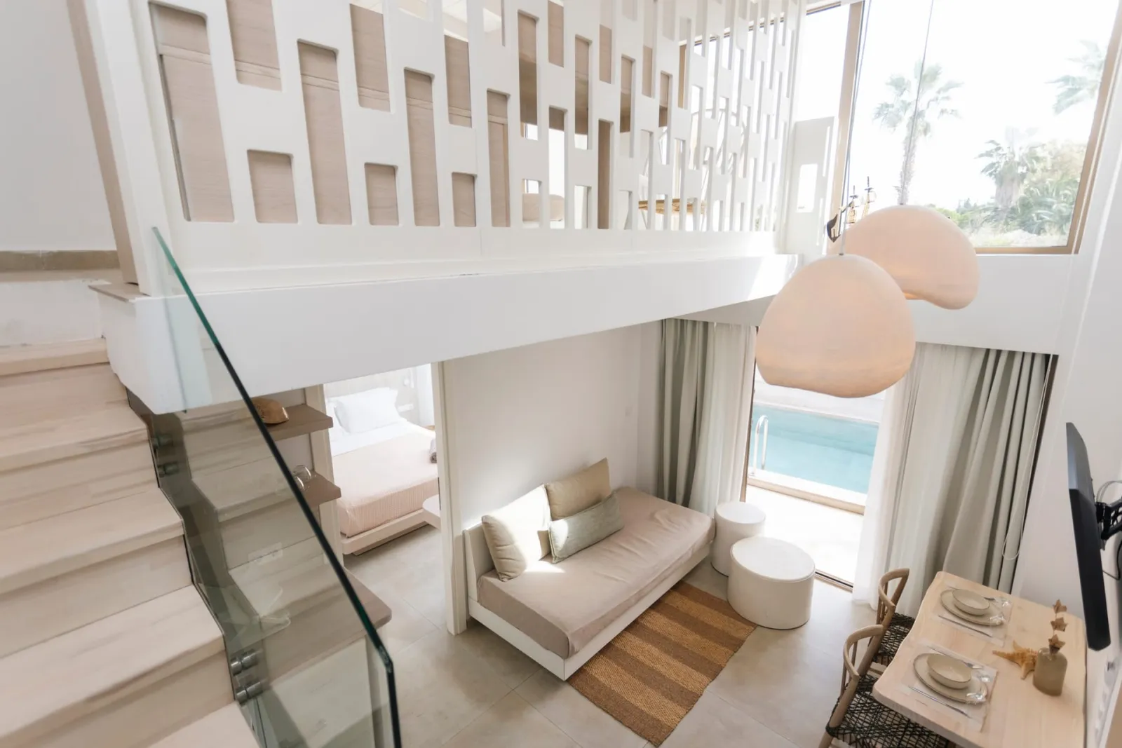 Nusa Suites & Villas, Pefkohori, Grčka — Bungalow with Private Pool