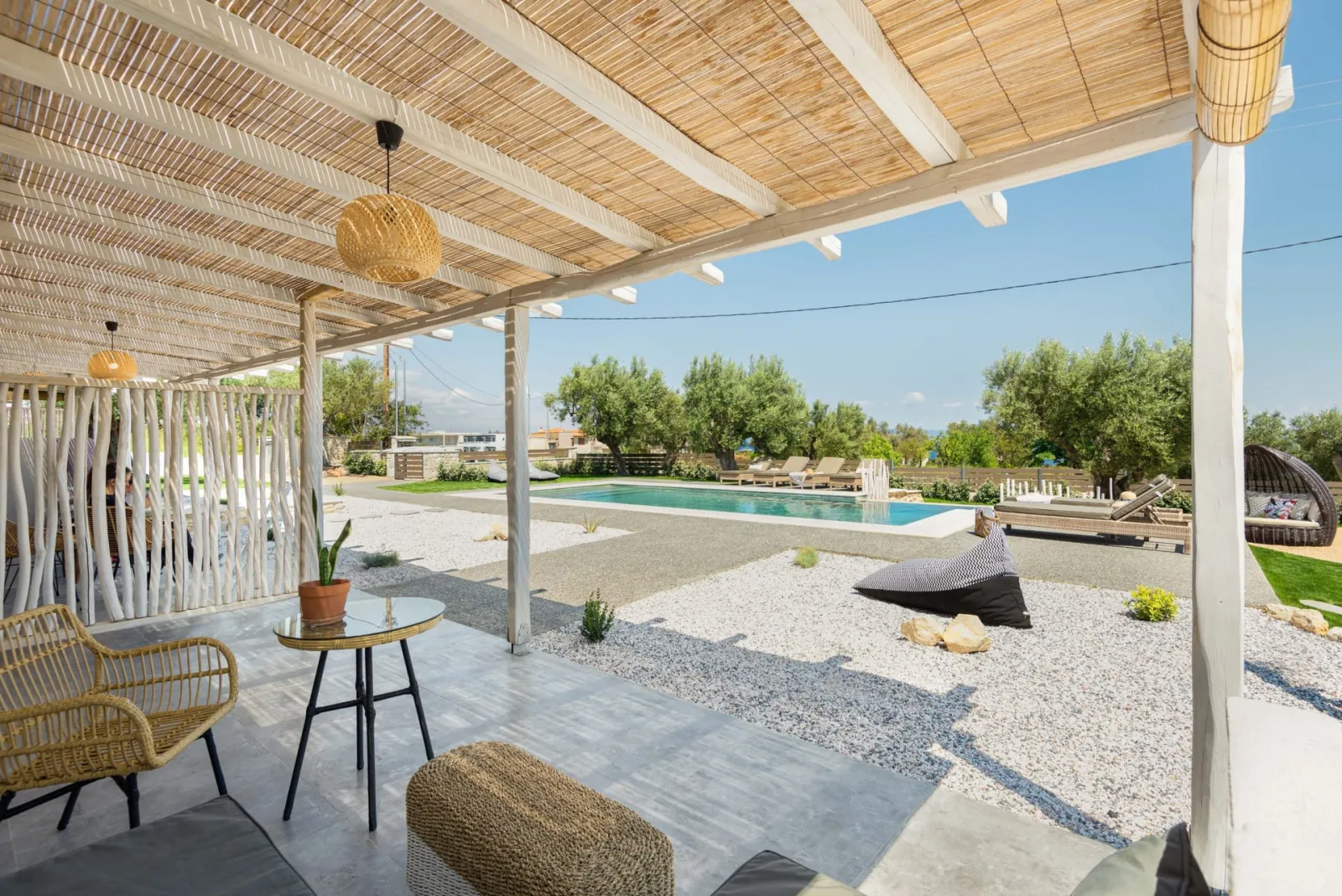 FLH - Halkidiki Properties, Grčka — "Four Olives" Luxury Rooms -  Mayor Afitos