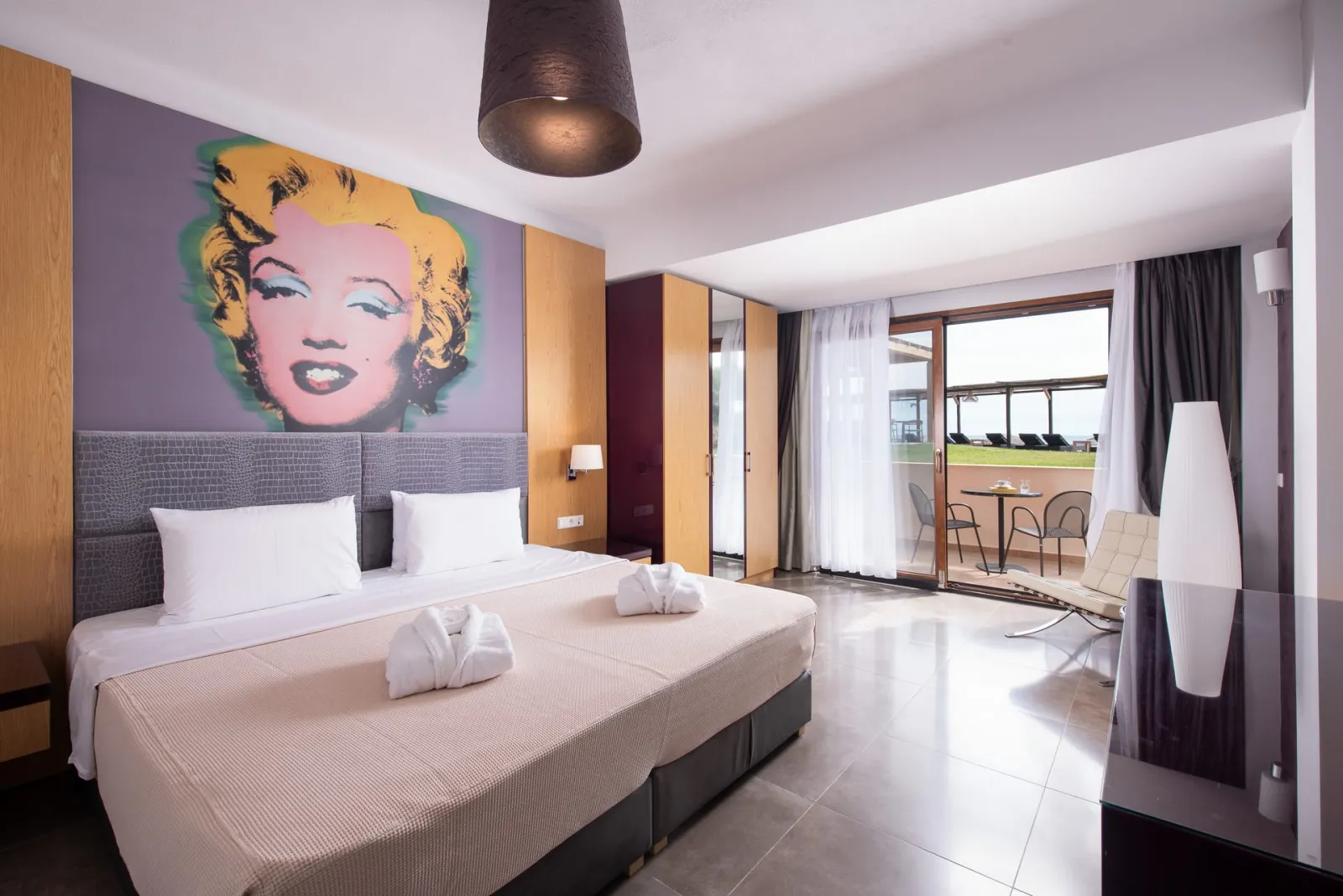 Olympion Sunset Chalkidiki, Skala Furka, Grčka — Deluxe Family Suite Ground Floor
