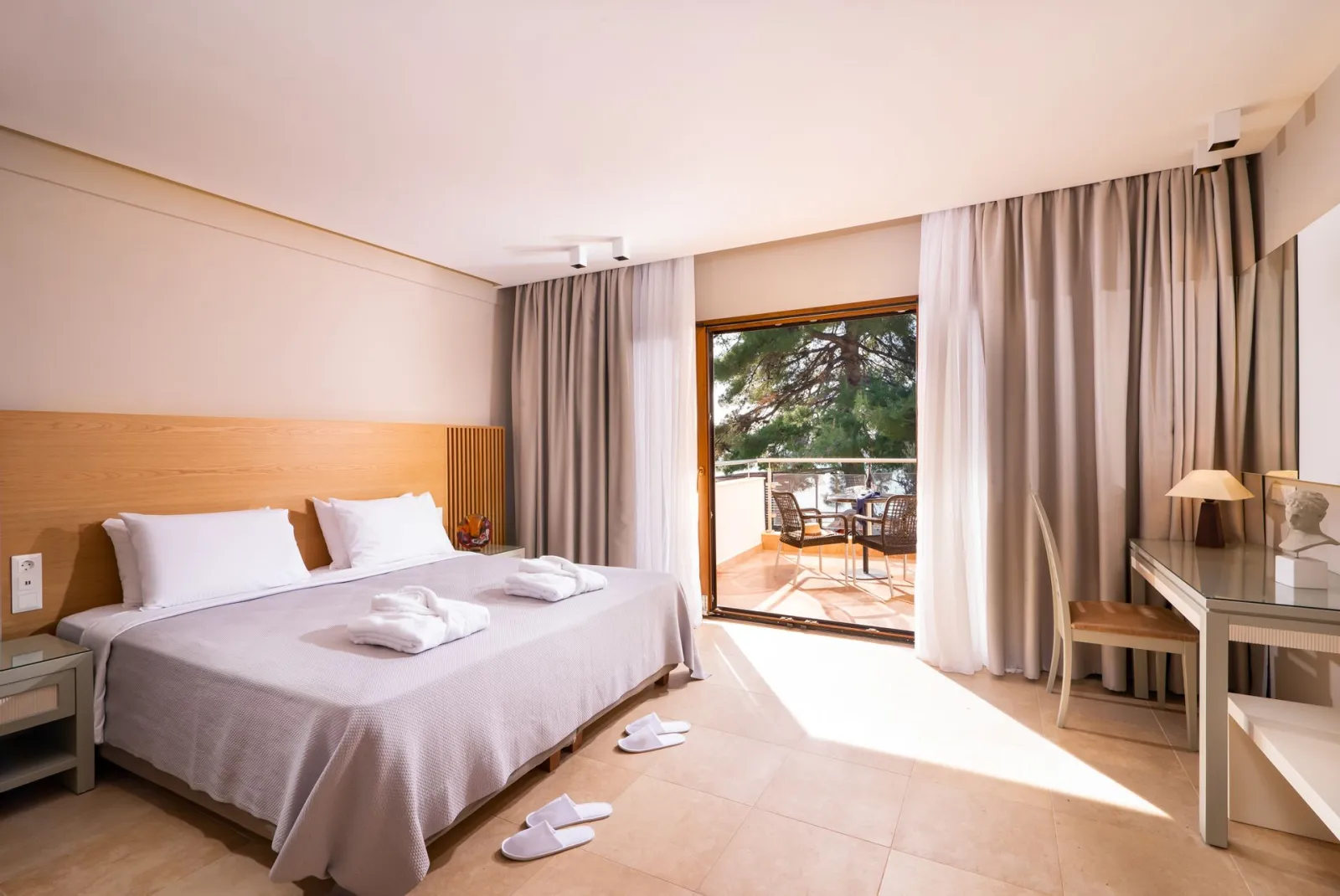 Olympion Sunset Chalkidiki, Skala Furka, Grčka — Deluxe Junior Suite Garden View