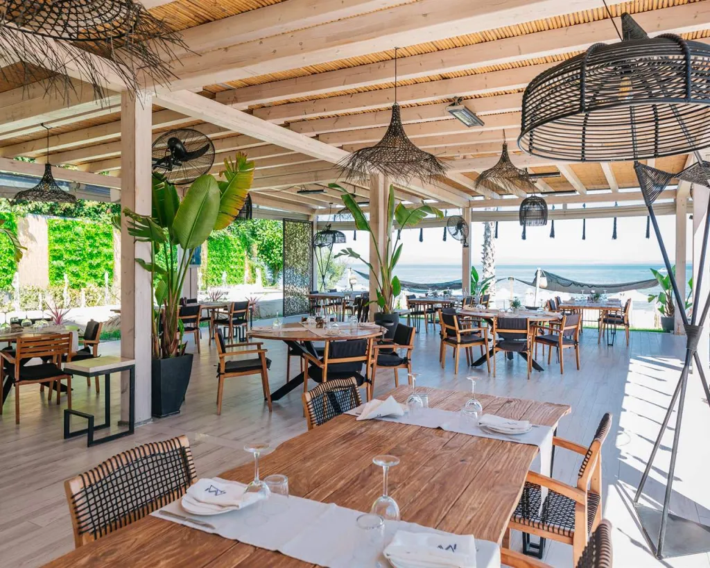 Blue Carpet Luxury Suites, Pefkohori, Grčka — smeštajna jedinica