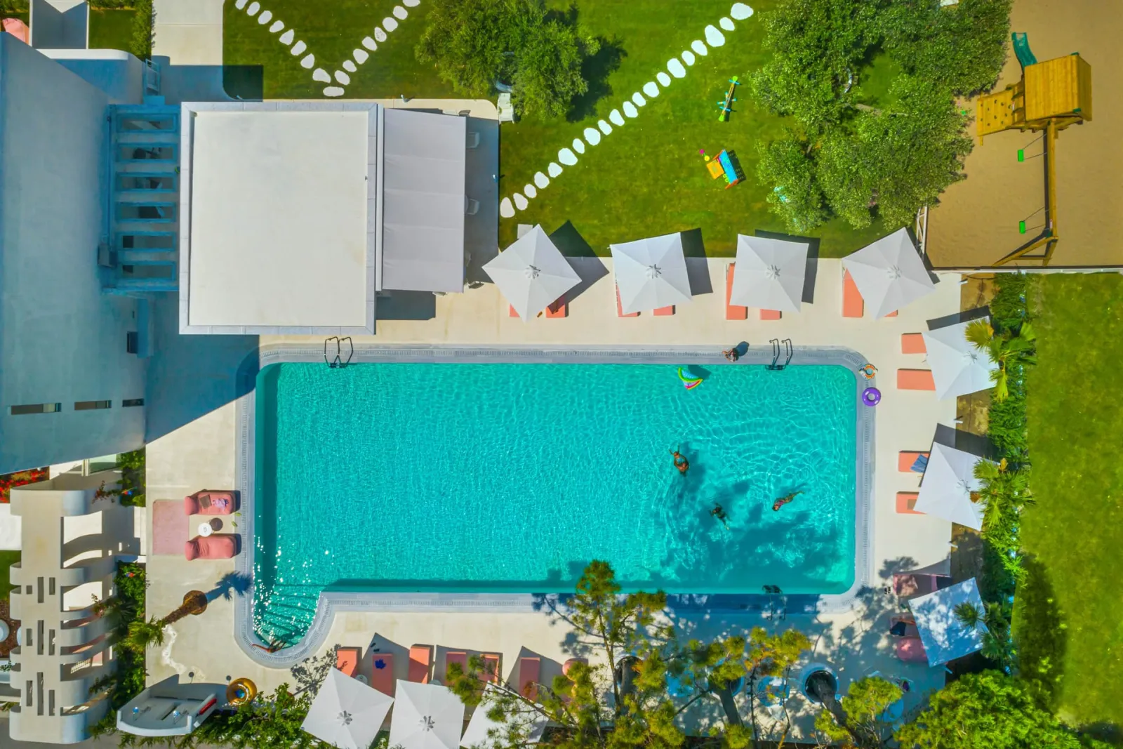 Cocoons Luxury Suites & Villas, Skala Furka