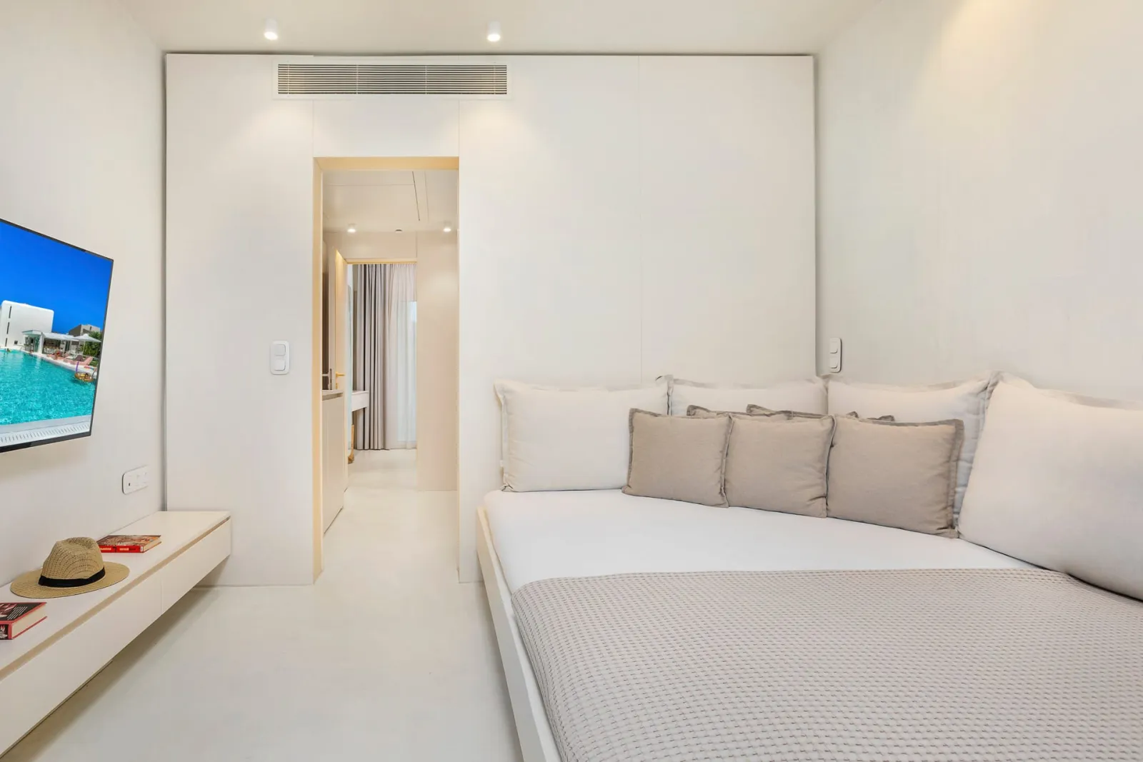 Cocoons Luxury Suites & Villas, Skala Furka, Grčka — Suite with Balcony