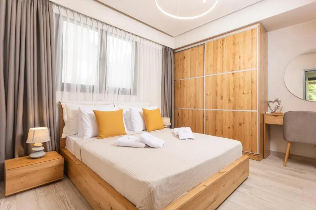 Kallithea Village Hotel, Kalitea, Grčka — Family Suite with Garden View