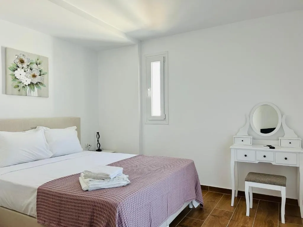 Sani Beverly Hills, Sani, Grčka — Grand Deluxe Villa
