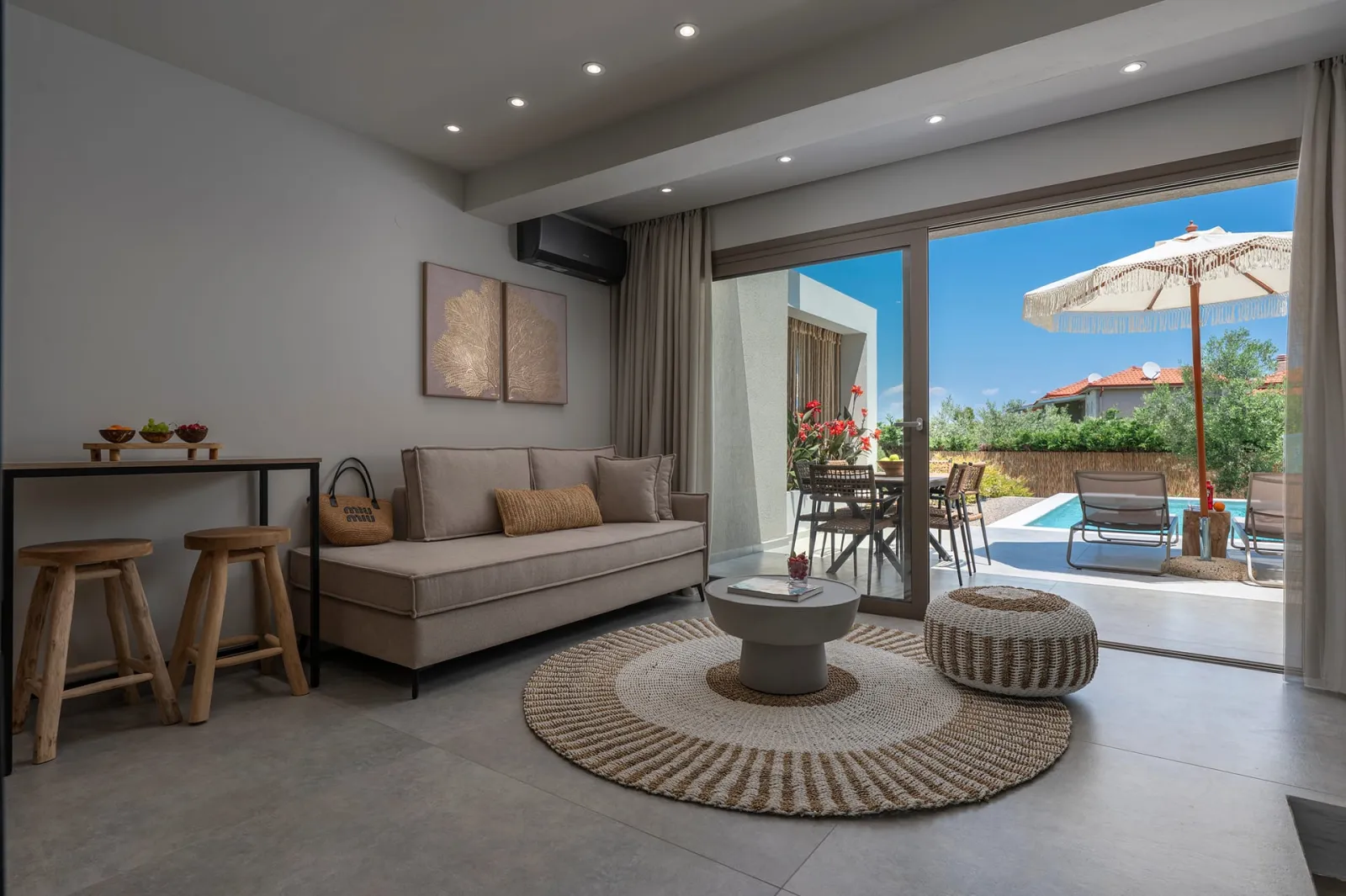 Kassandra Villas Halkidiki, Hanioti, Grčka — Elegant Villa | Private Pool