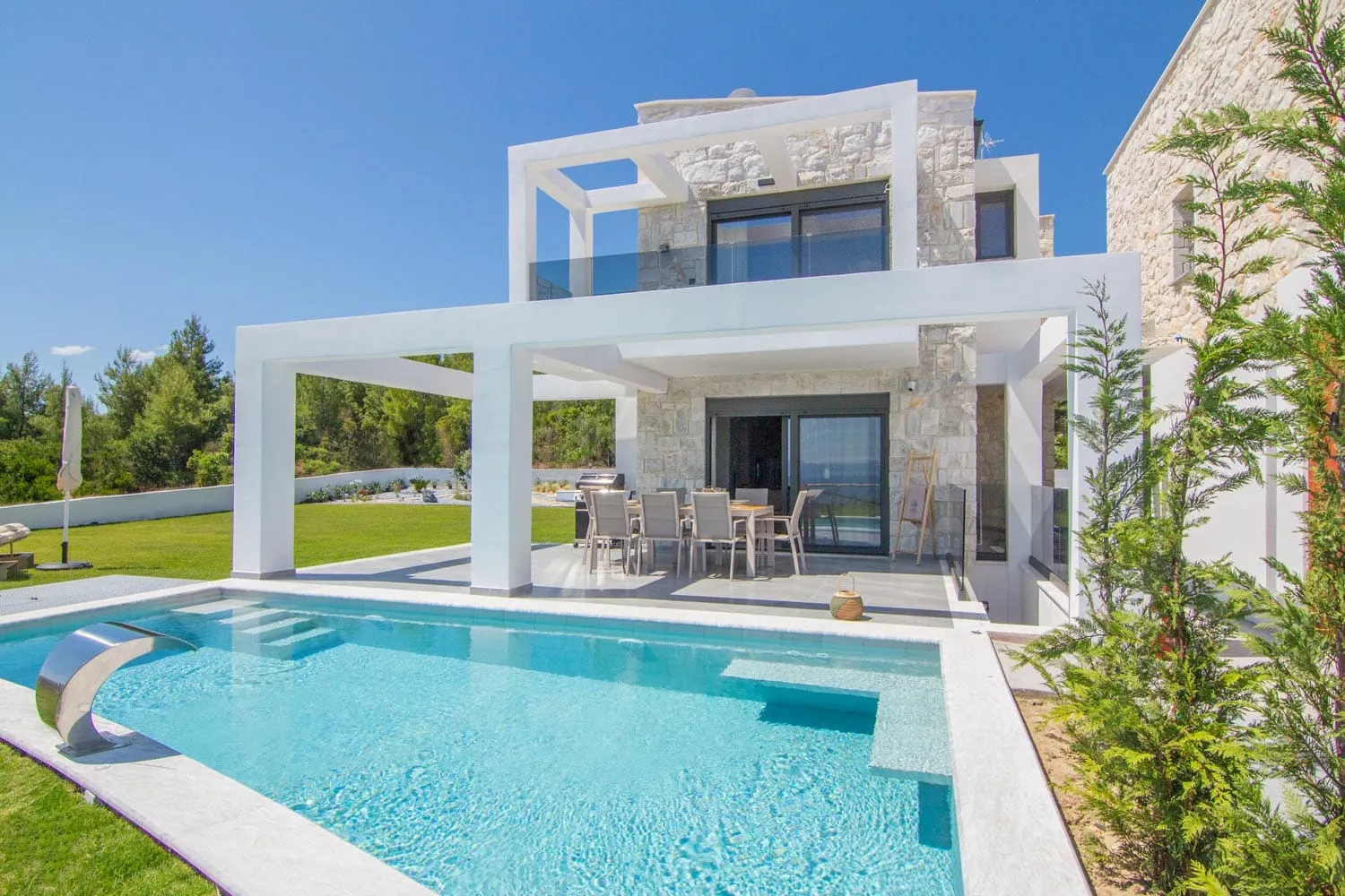 Sunrise Villas, Hanioti / Polihrono, Grčka — Olea Pearl Villa | Private Heated Pool
