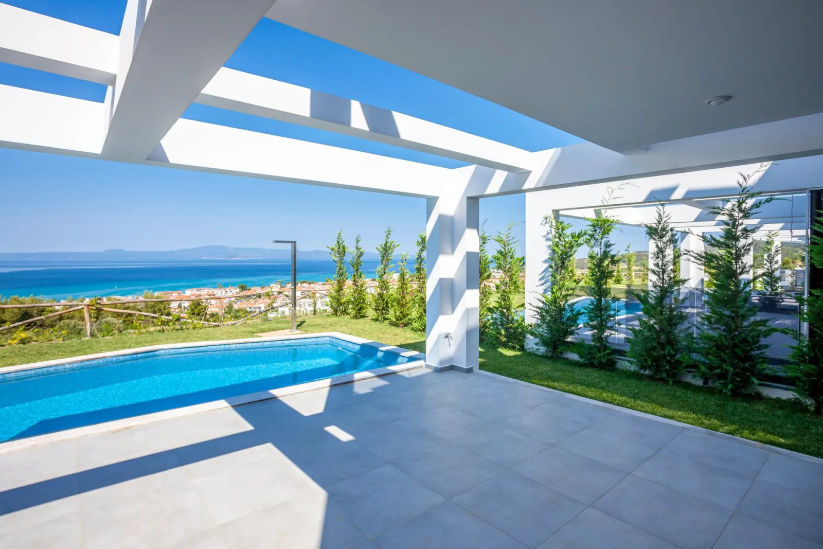 Sunrise Villas, Hanioti / Polihrono, Grčka — Sunshine Luxury Villa | Private Heated Pool