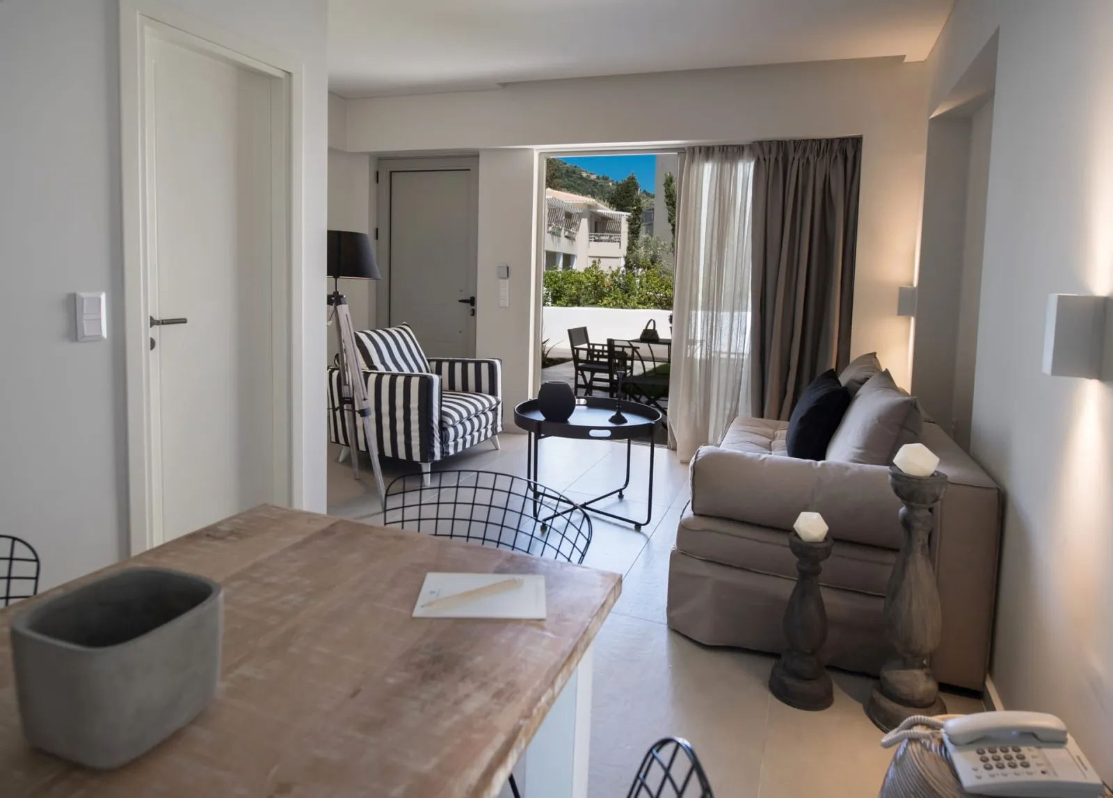 Crystal Waters Lefkada, Nikiana, Grčka — Suite with Garden View