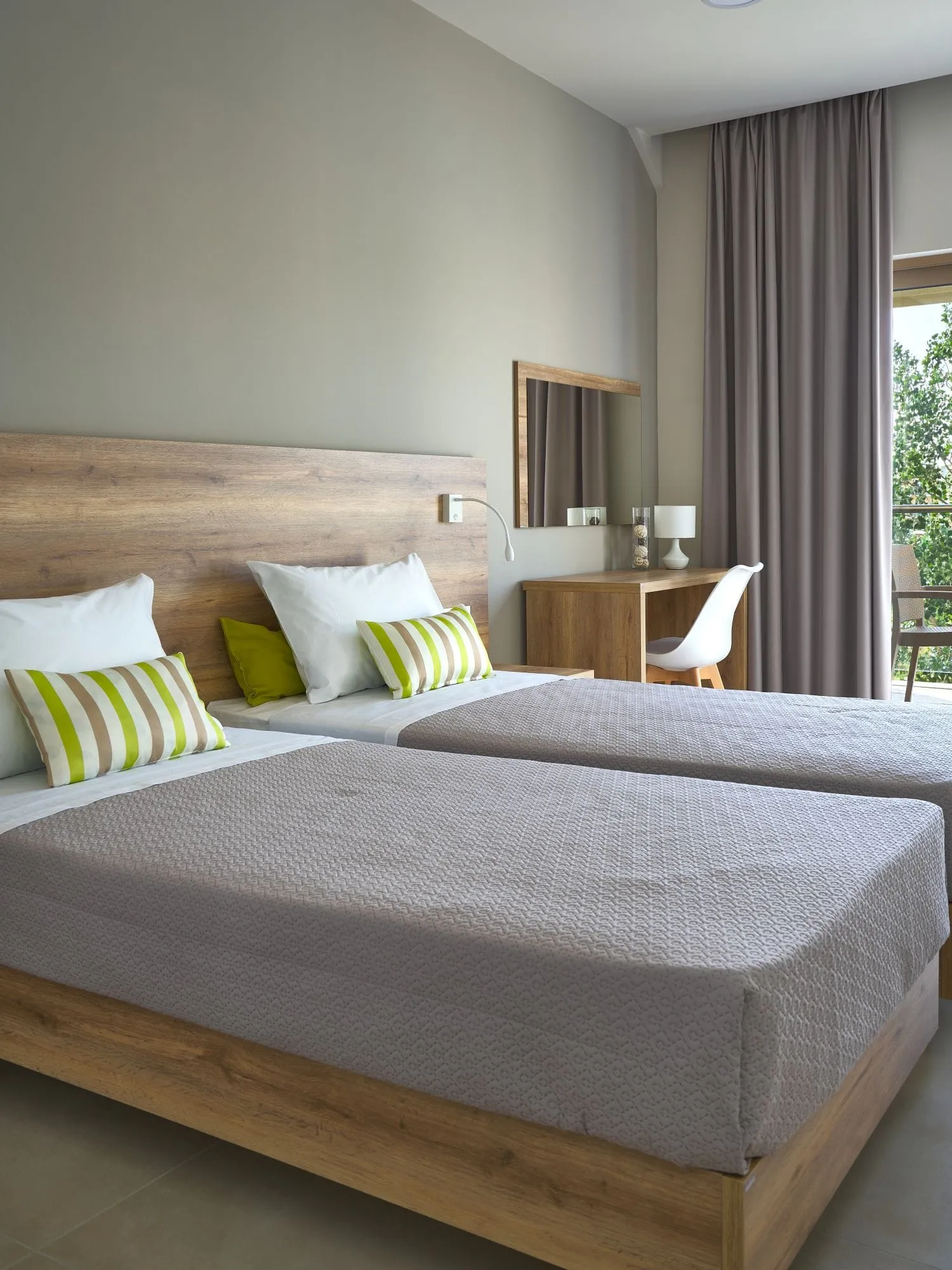 Grapevines Hotel Zakynthos, Alikanas (Alykanas), Grčka — Deluxe Triple Rooms