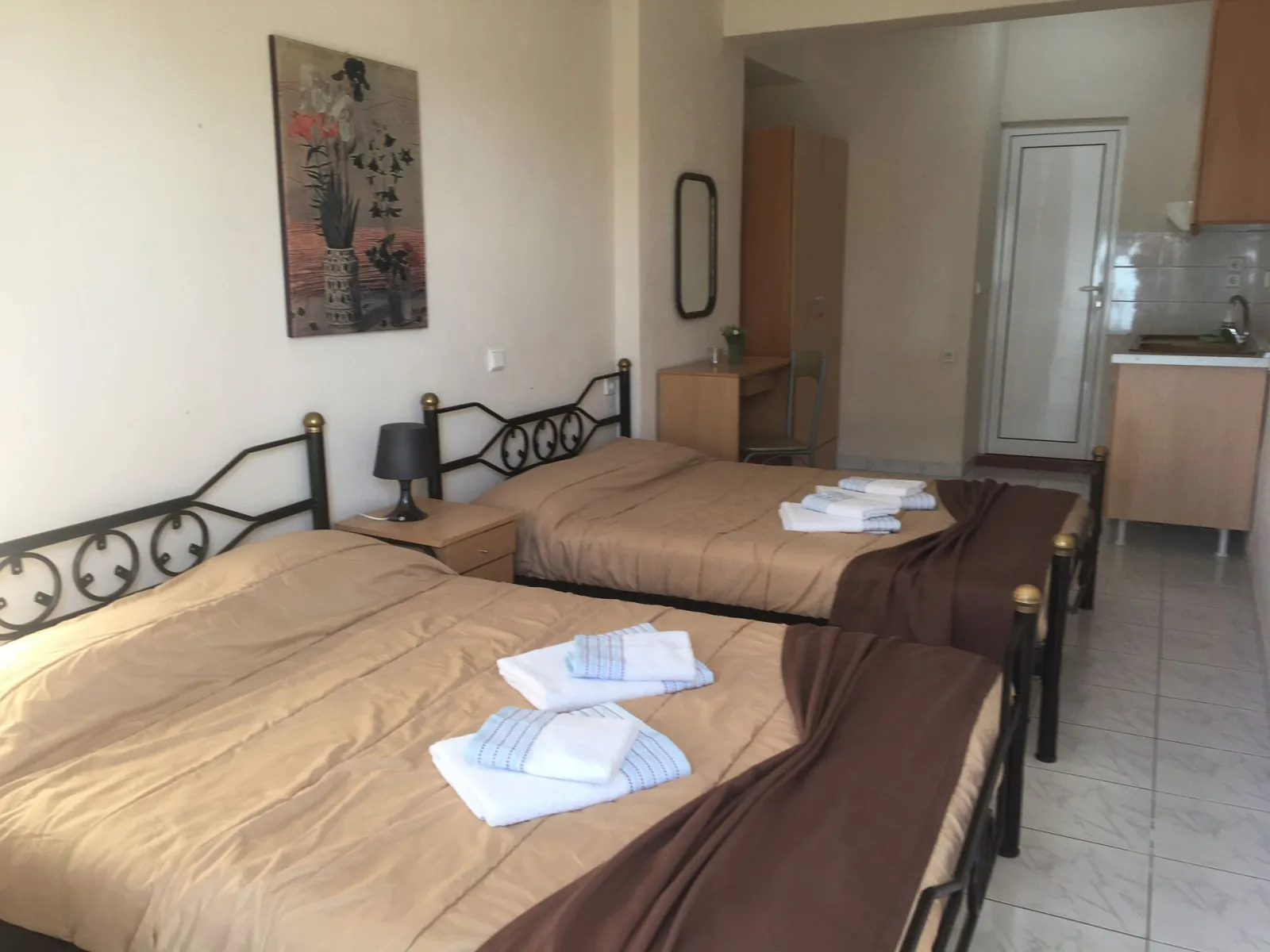 Demi Studios Halkidiki, Amuliani, Grčka — Superior Economy