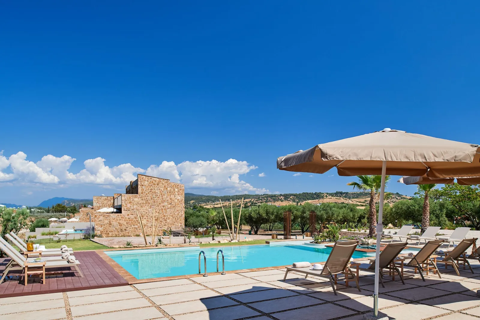 Lithos Villas Nikiti, Nikiti