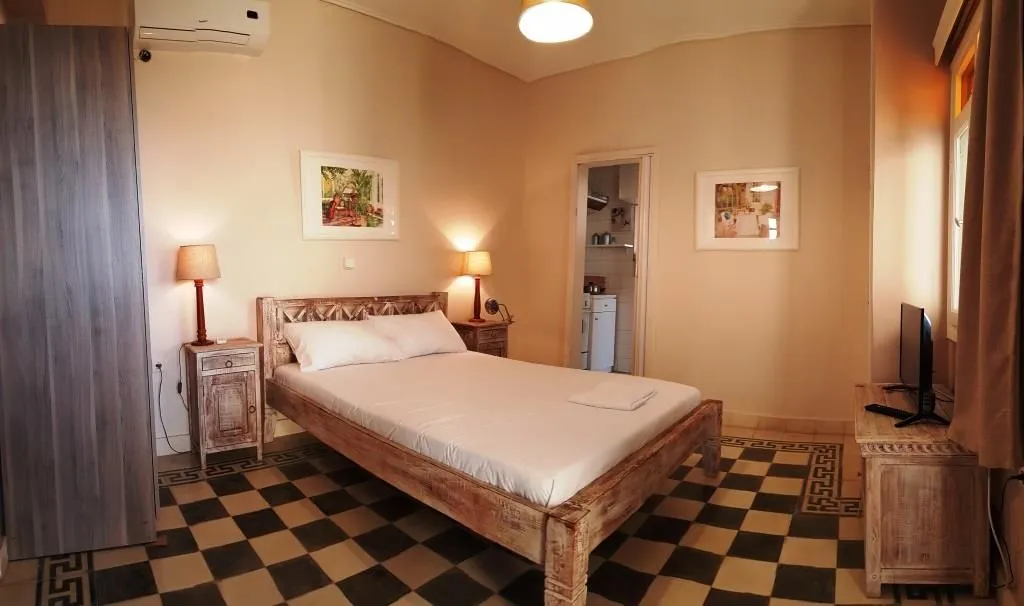 Vrachokipos Aegina, Vati – Suvala, Grčka — Triple Studio
