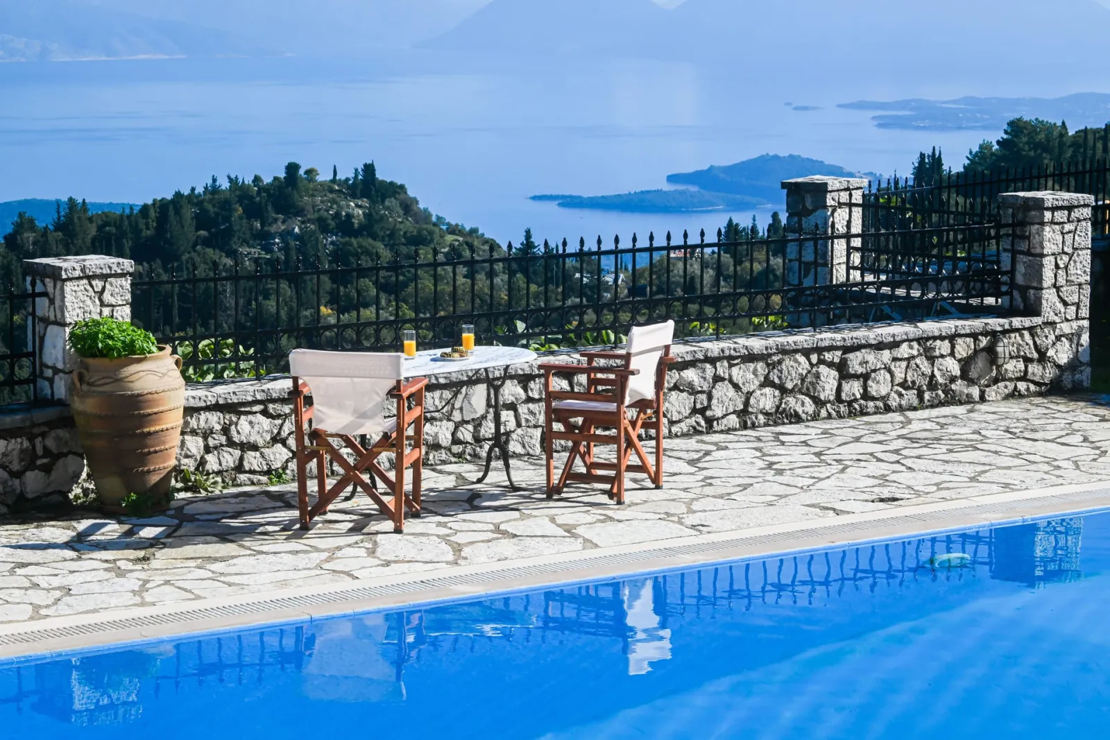 Lefkada Villas, Vafkeri, Grčka — Executive Villa Madouri