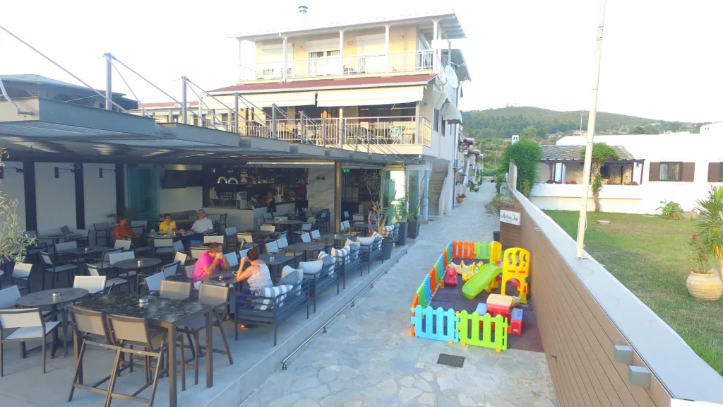 Meliton Inn Hotel & Suites Chalkidiki, Neos Marmaras, Grčka — fotografija 11