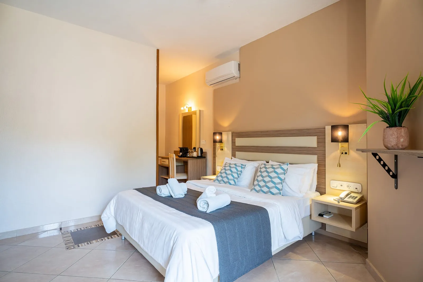 Meliton Inn Hotel & Suites Chalkidiki, Neos Marmaras, Grčka — Economy double