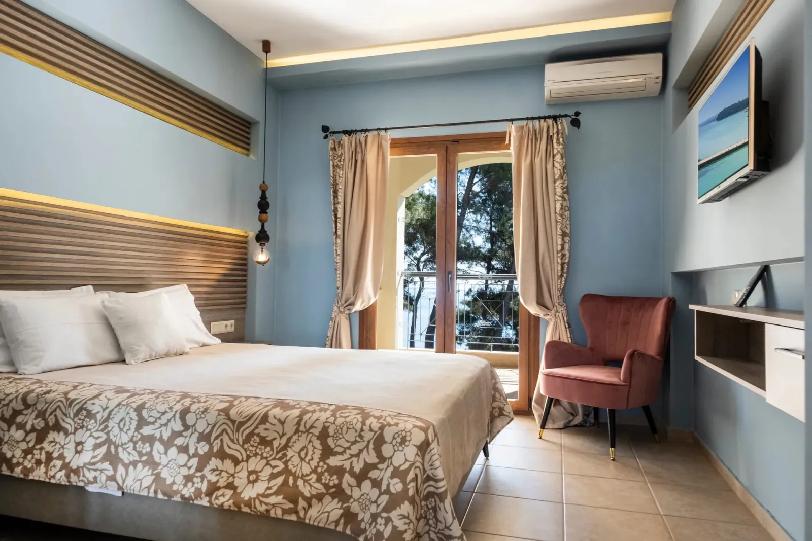 Country Inn Halkidiki, Kalithea, Grčka — Deluxe Double with Sea View