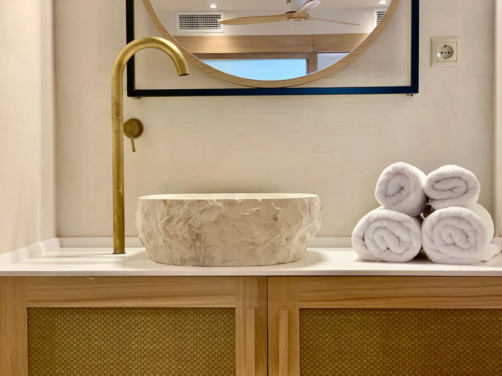 MAKO Sea & Suites, Pefkohori, Grčka — Premium Suite | Private Pool