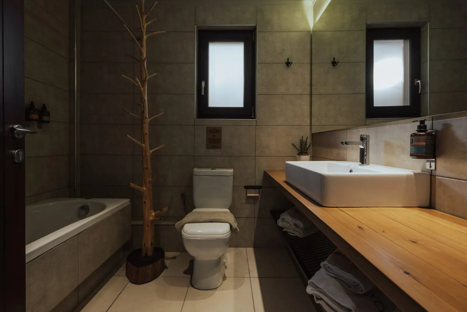 Rouista Tzoumerka Resort, Vurgareli, Grčka — Deluxe Triple