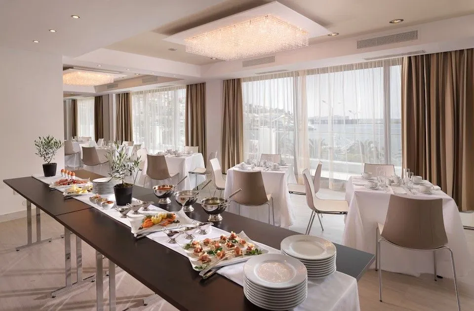 Galaxy Hotel Kavala, Vassilicos House of Hospitality, Kavala, Grčka — fotografija 7