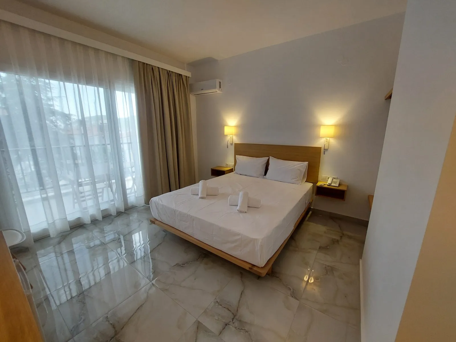 Blue Bay Hotel Kavala, Nea Iraklica, Grčka — Double Room with Pool Side Sea View