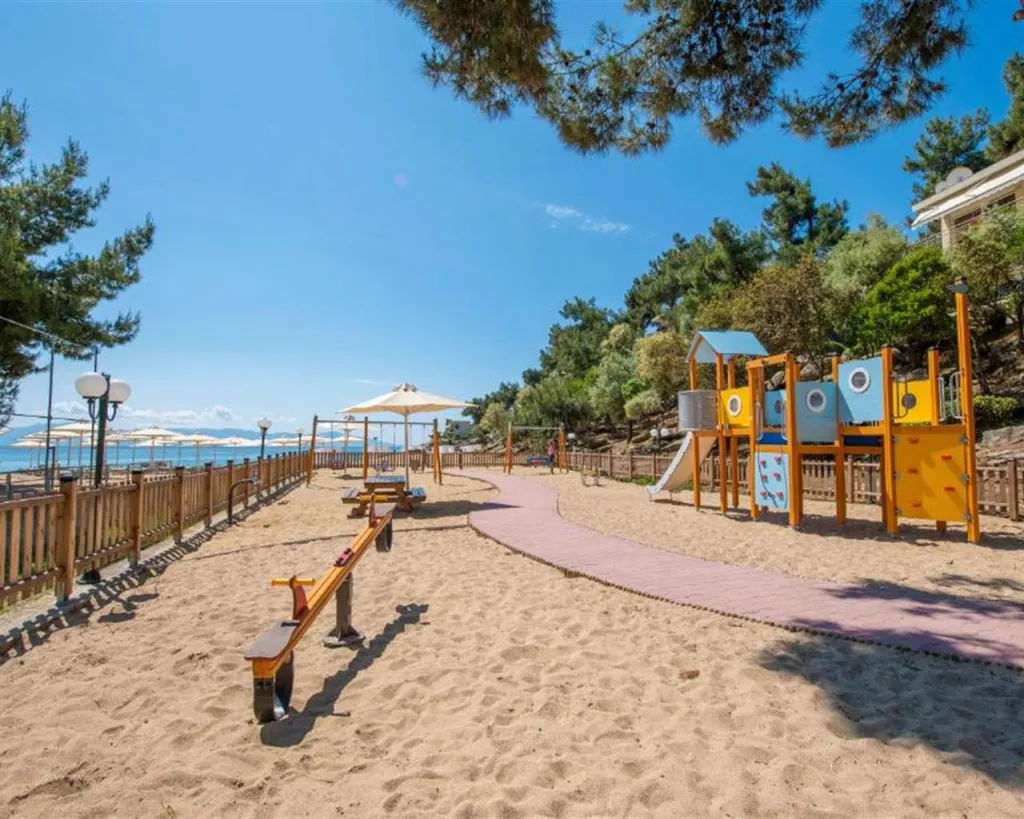Tosca Beach Hotel, Palio, Grčka — plaža