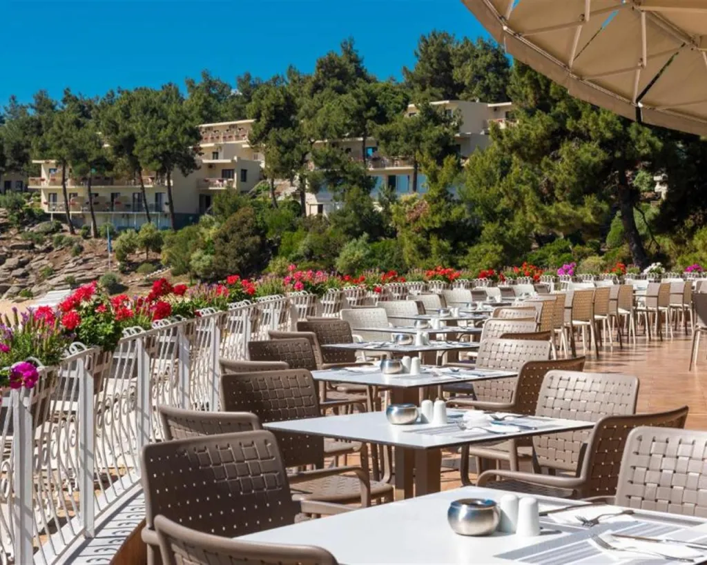 Tosca Beach Hotel, Palio, Grčka — plaža
