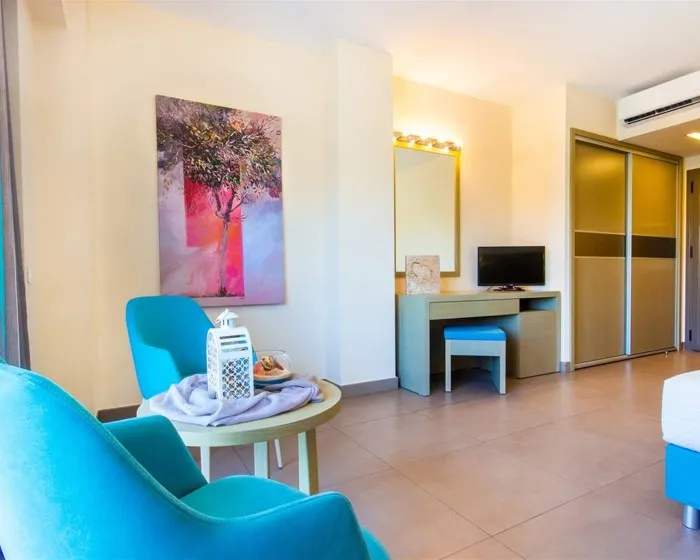 Alea Hotel & Suites, Skala Prinou, Grčka — Double Room Superior with Heated Jacuzzi Double Room
