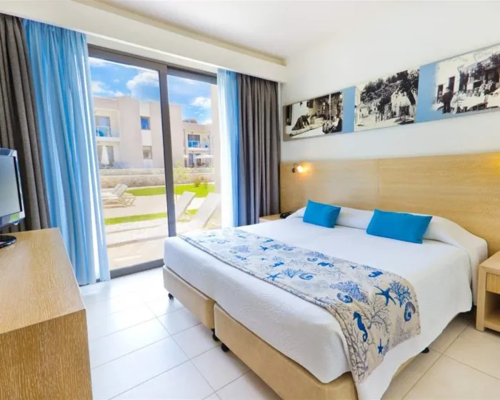 Alea Hotel & Suites, Skala Prinou, Grčka — Family Room Family Room