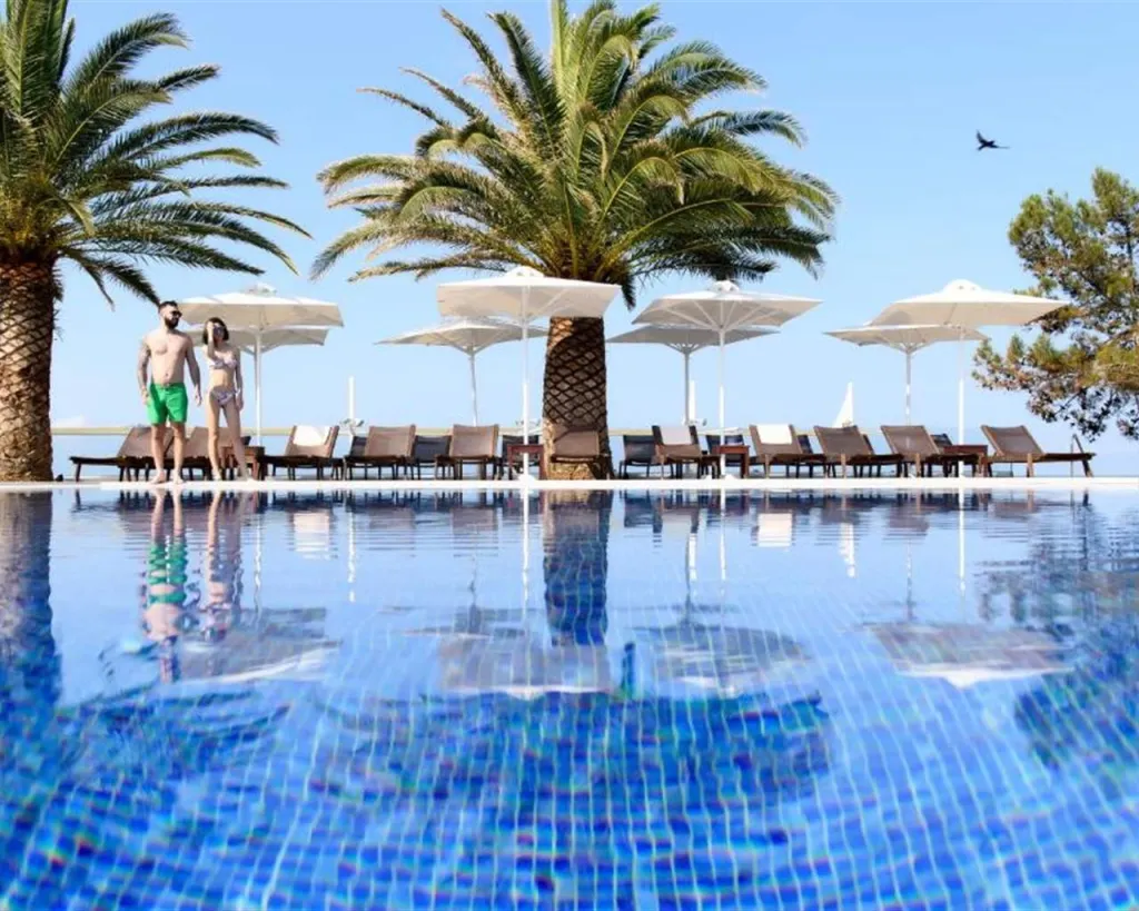 Alexandra Beach Thassos Spa Resort, Potos, Grčka — plaža