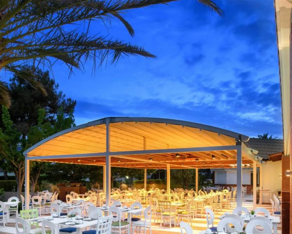 Alexandra Beach Thassos Spa Resort, Potos, Grčka — plaža