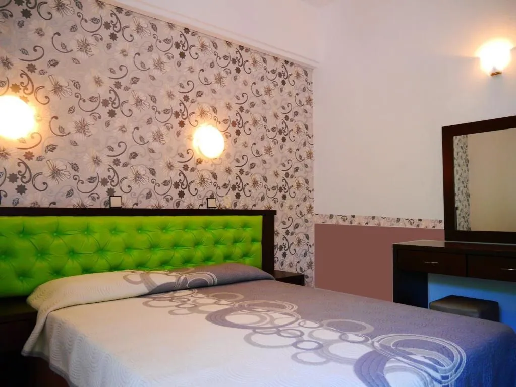 Blue Bay Beach Hotel, Kinira, Grčka — Standard Room with Mountain View